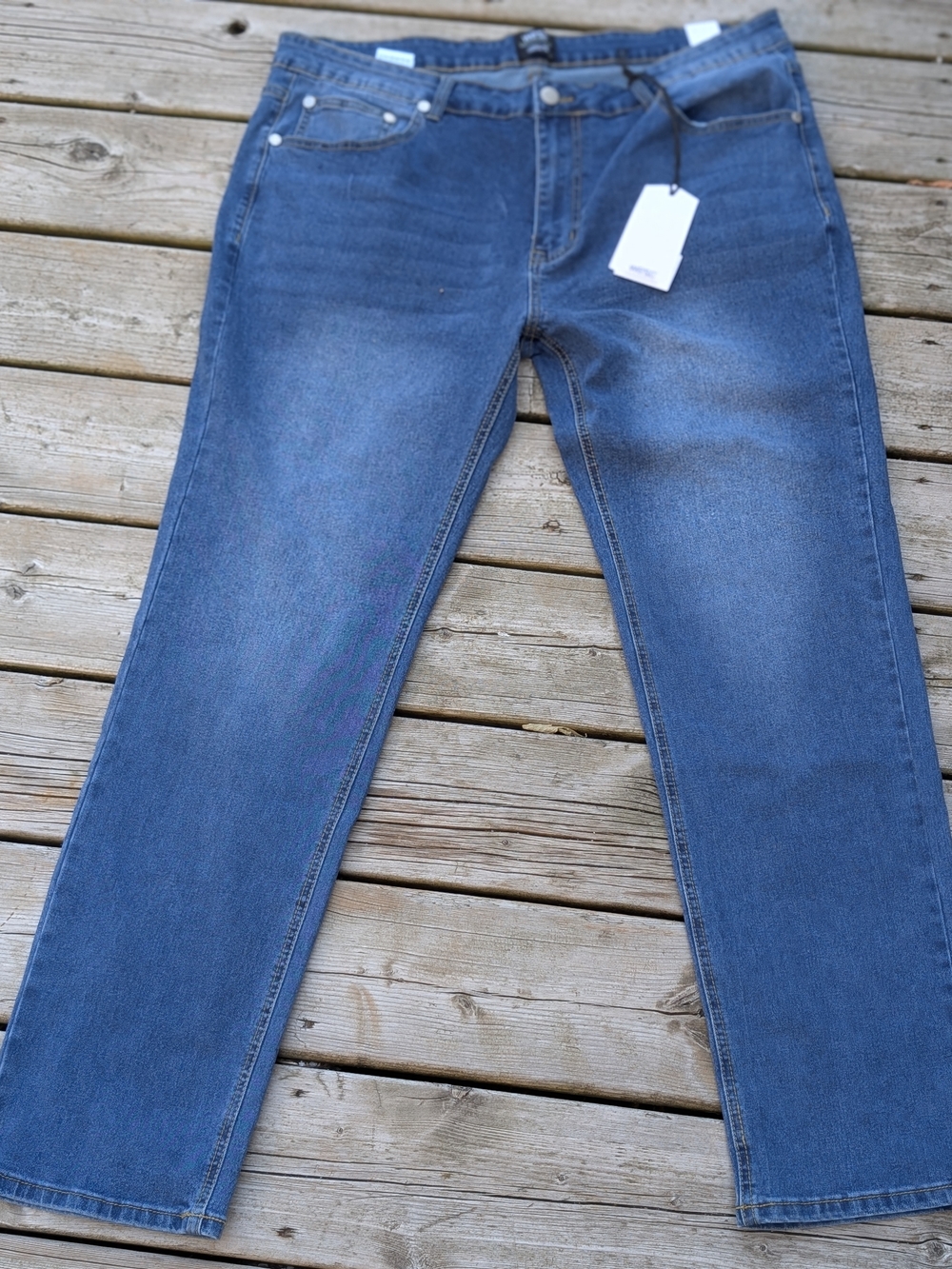 Men's Straight-Leg Jeans in Medium Blue Wash
